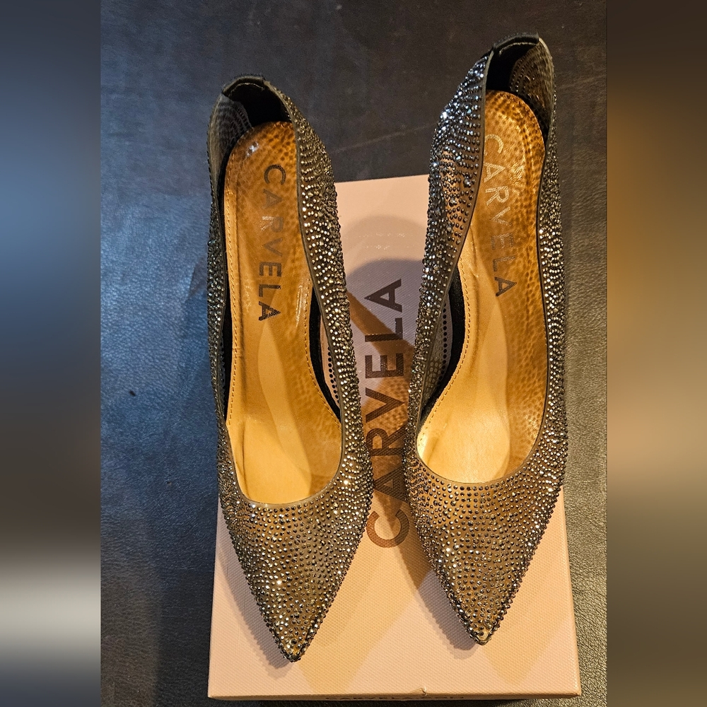 Carvela 3.5 inch heels. Size 8 - Picture 4 of 5